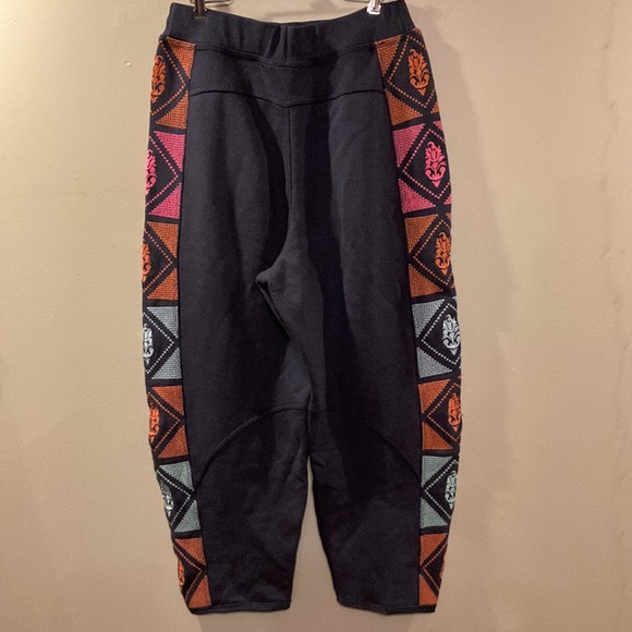 Free People Sweats - Picture 5 of 9